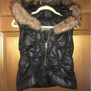 Guess puffer vest Faux fur hood Small
